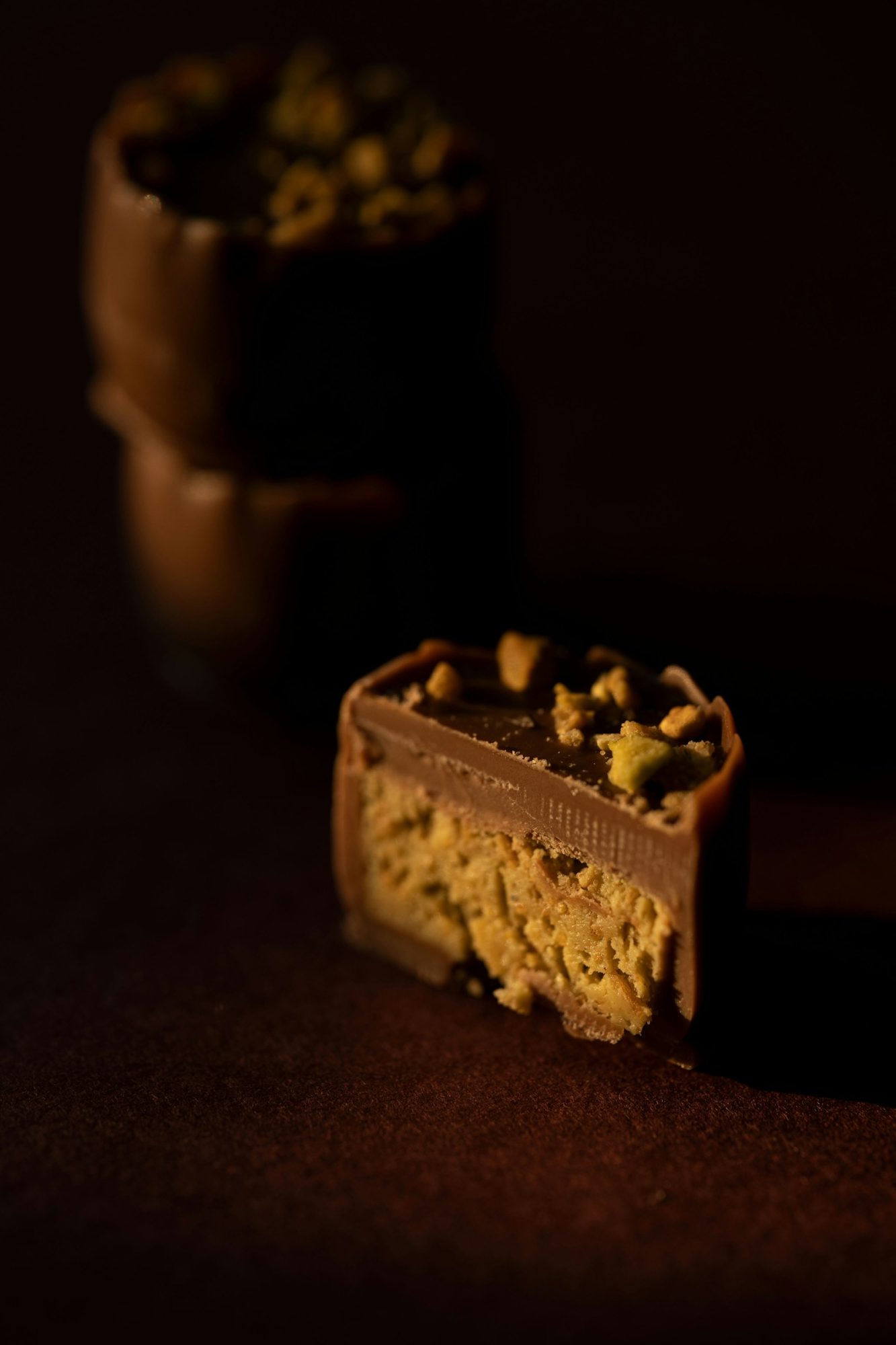 Dubai chocolate bar recipe with pistachio kunafa filling