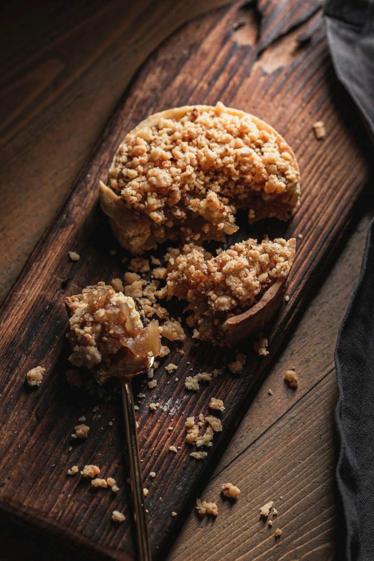 Easy Apple Crumble with Crunchy Oat Topping (2026)